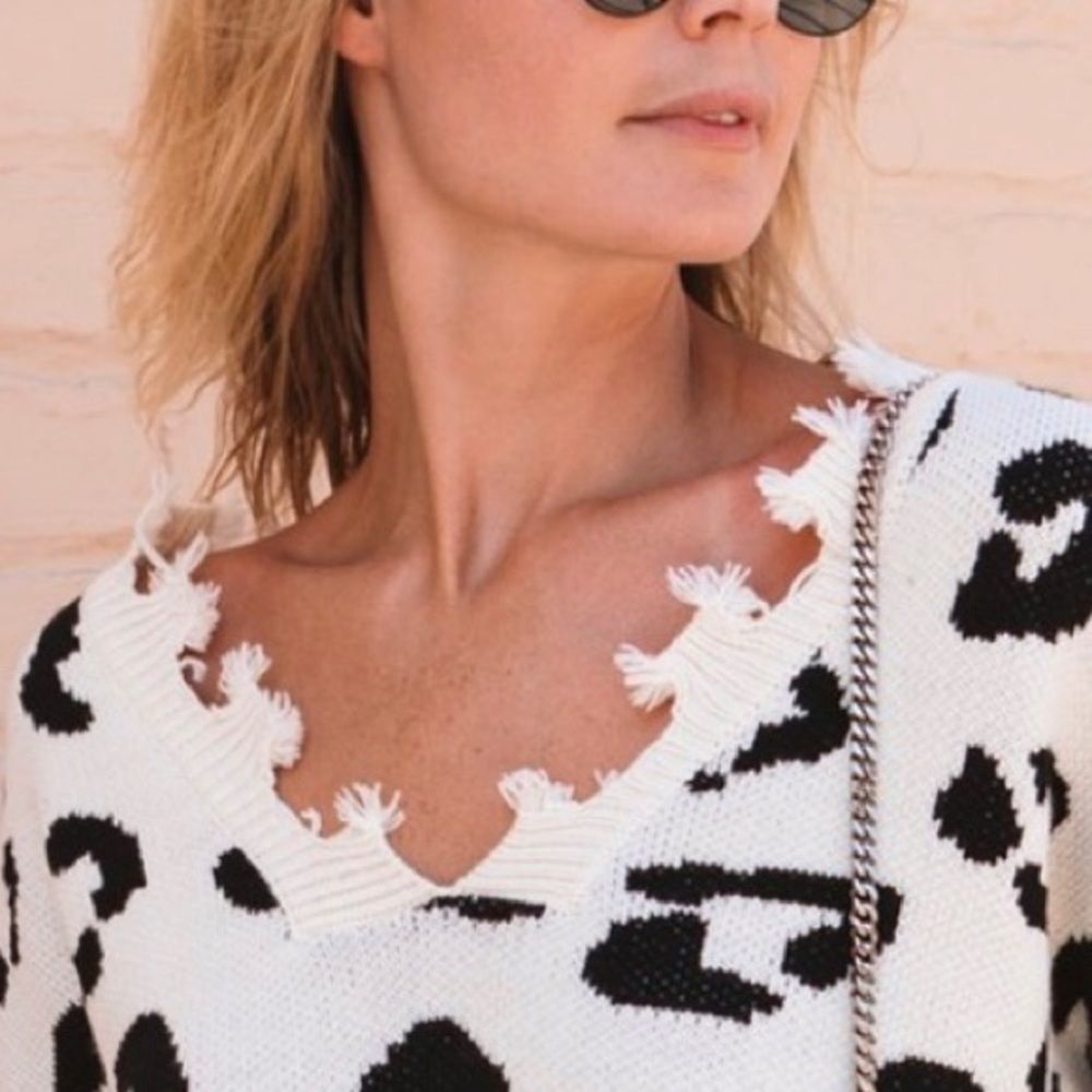 Distressed TOP - Picture 4 of 7